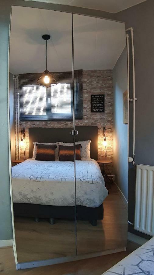 دين بوس Historic City Centre Apartment المظهر الخارجي الصورة
